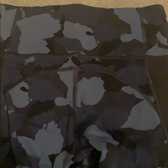 Athleta blue camo leggings - Picture 5 of 5